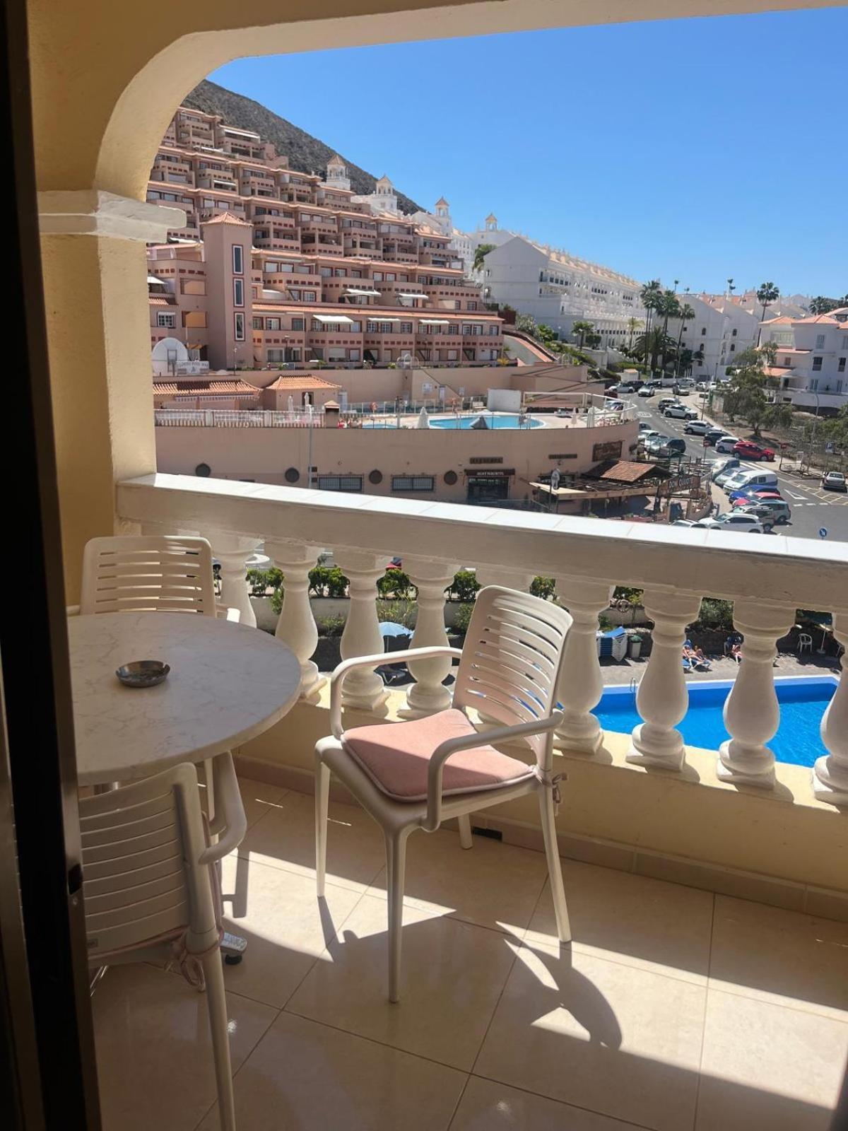 Castle Margherita'S Apartments 로스크리스티아노스 외부 사진